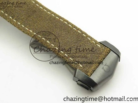 0118 SmoothTexture Speedmaster “Dark Side of The Moon” Real Ceramic OMF 1:1 Best Edition Vintage Black on Brown Leather Strap A 7975